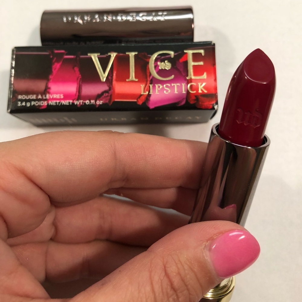 UD Vice Lipstick- Rock Steady